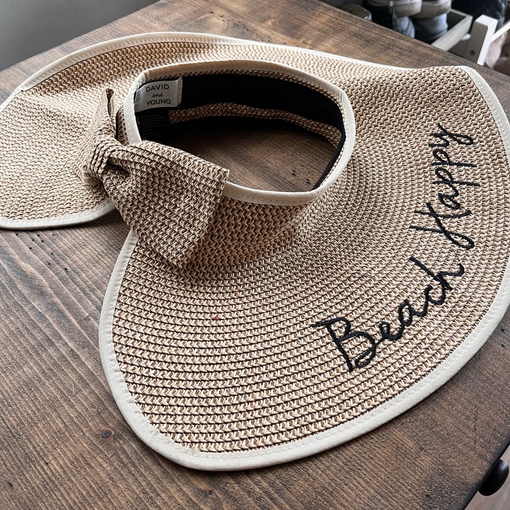 David and Young Beige Straw Visor with Black Script